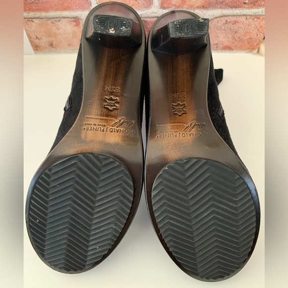 Donald J. Pliner Black Suede Heeled Boots Inside Zipper Size 8 1/2 M Women - Picture 10 of 13